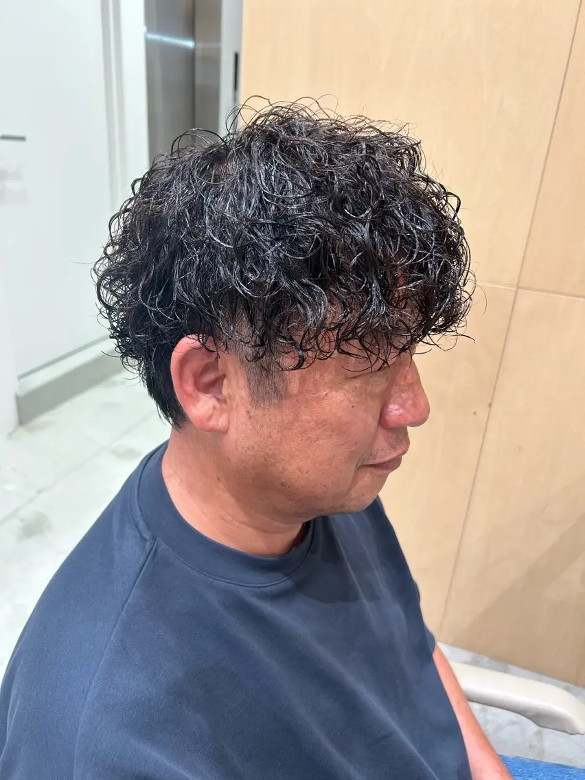 パーマ メンズ フェードカット メンズパーマ カット パーマ 🐲ツイスパ🐲 フェード/龍のヘアスタイル