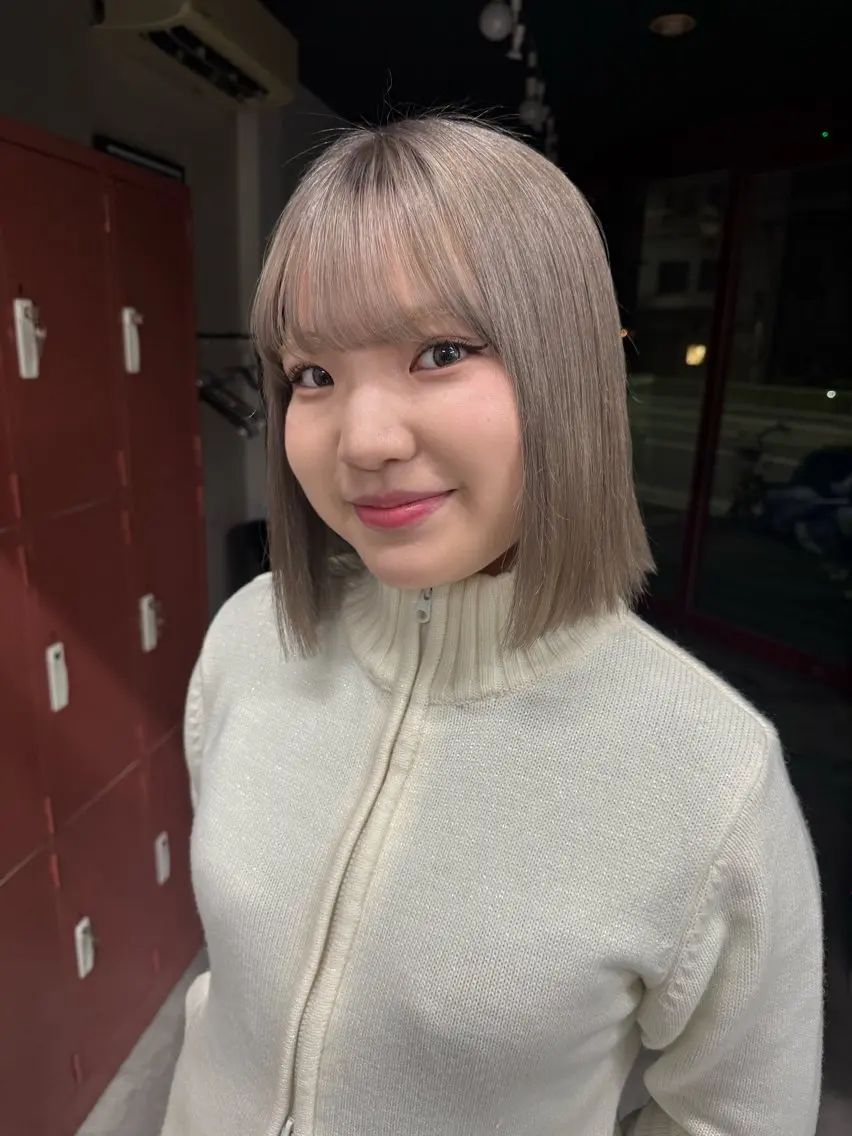 カラー 🌙ヘーゼルベージュ レイヤーカット🌙のヘアスタイル