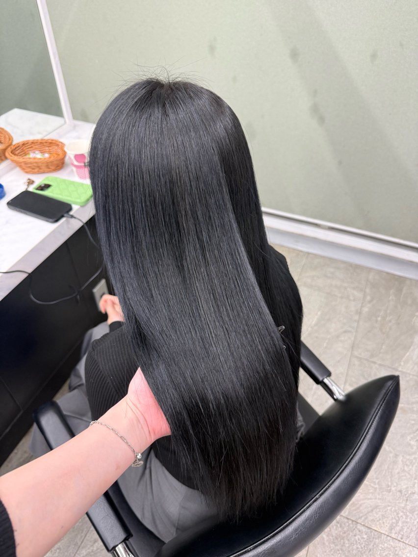ロング カラー ヘアカラー トリートメント 🩶ハイトーン × プルエク🩶MIWAのヘアスタイル