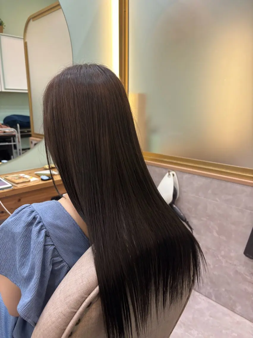 ロング トリートメント ヘアカラー トリートメント 透明感カラー / tsukasa𖥧のヘアスタイル
