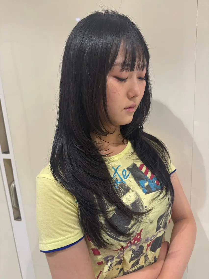 ロング 佐々木 悠安のヘアスタイル