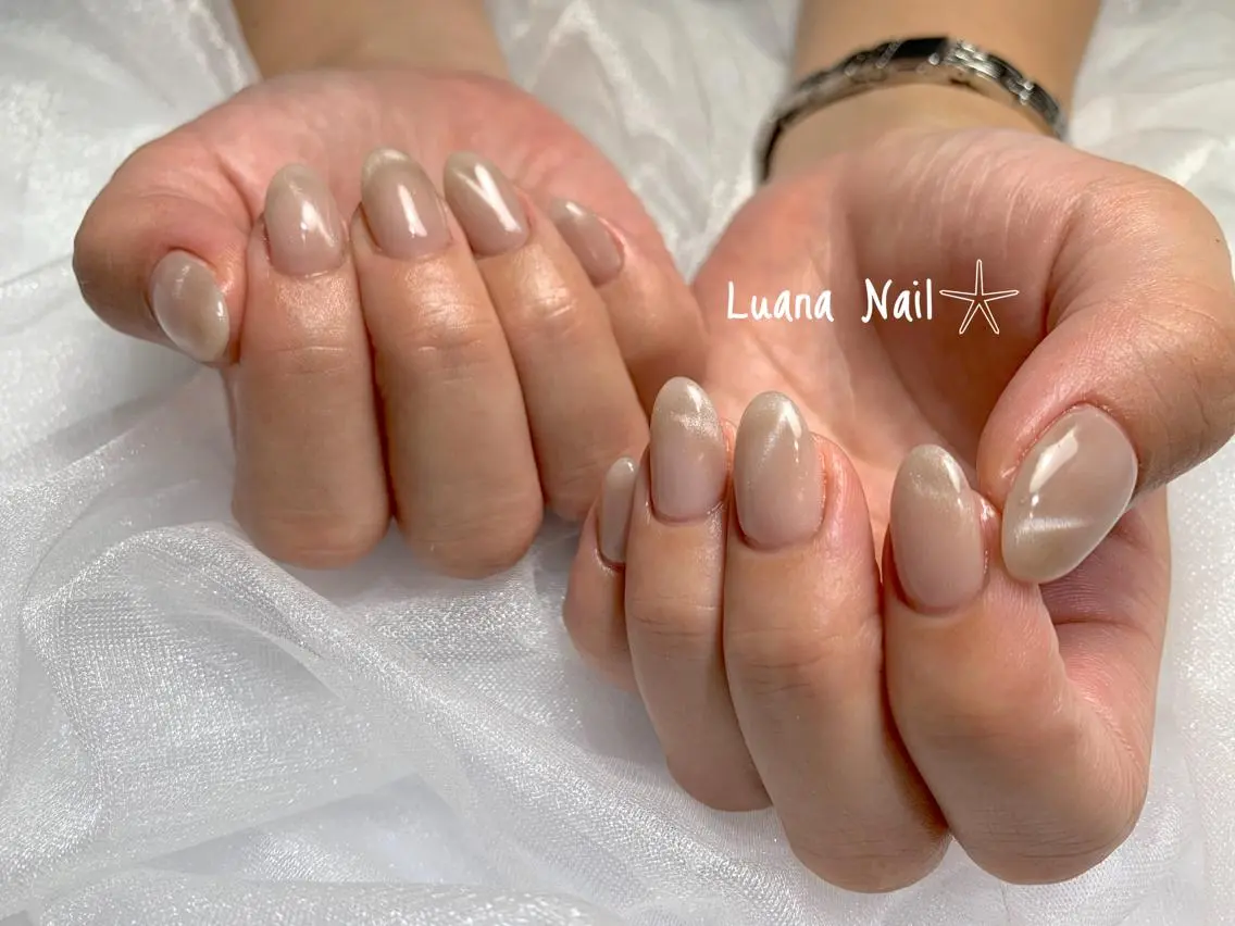 ネイル マグネットネイル ハンドネイル BeauJu by Luana Nailのネイルデザイン