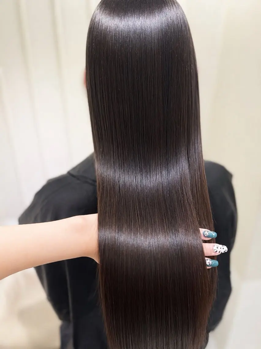 ロング カラー レイヤーパーマ🤍 Reiのヘアスタイル