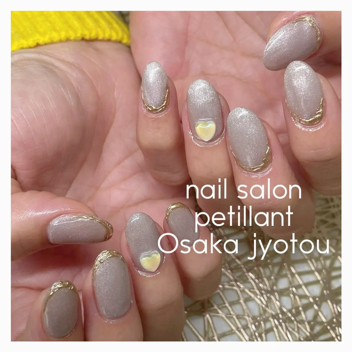 ネイル アートネイル ゴールド シンプルネイル 冬ネイル クリスマス nail salon petillantのネイルデザイン