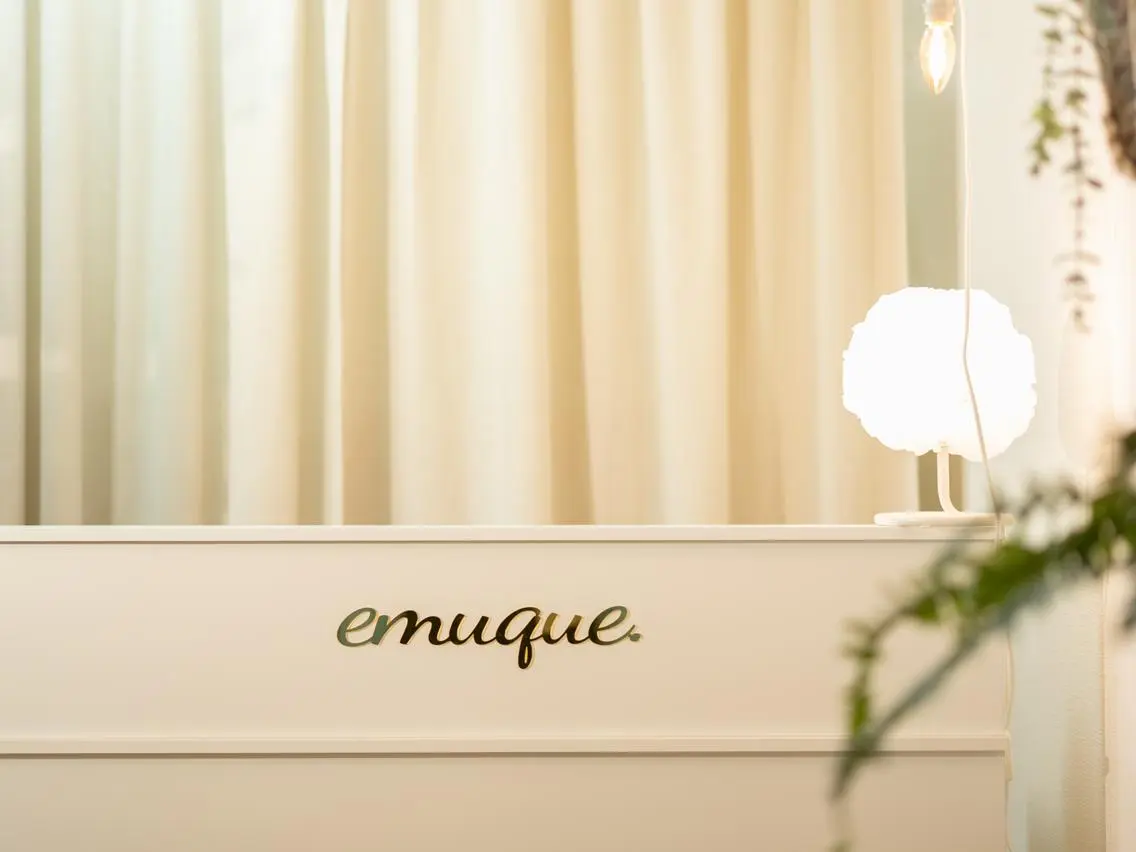 émuque.多治見 ayukaのマツエク・マツパデザイン