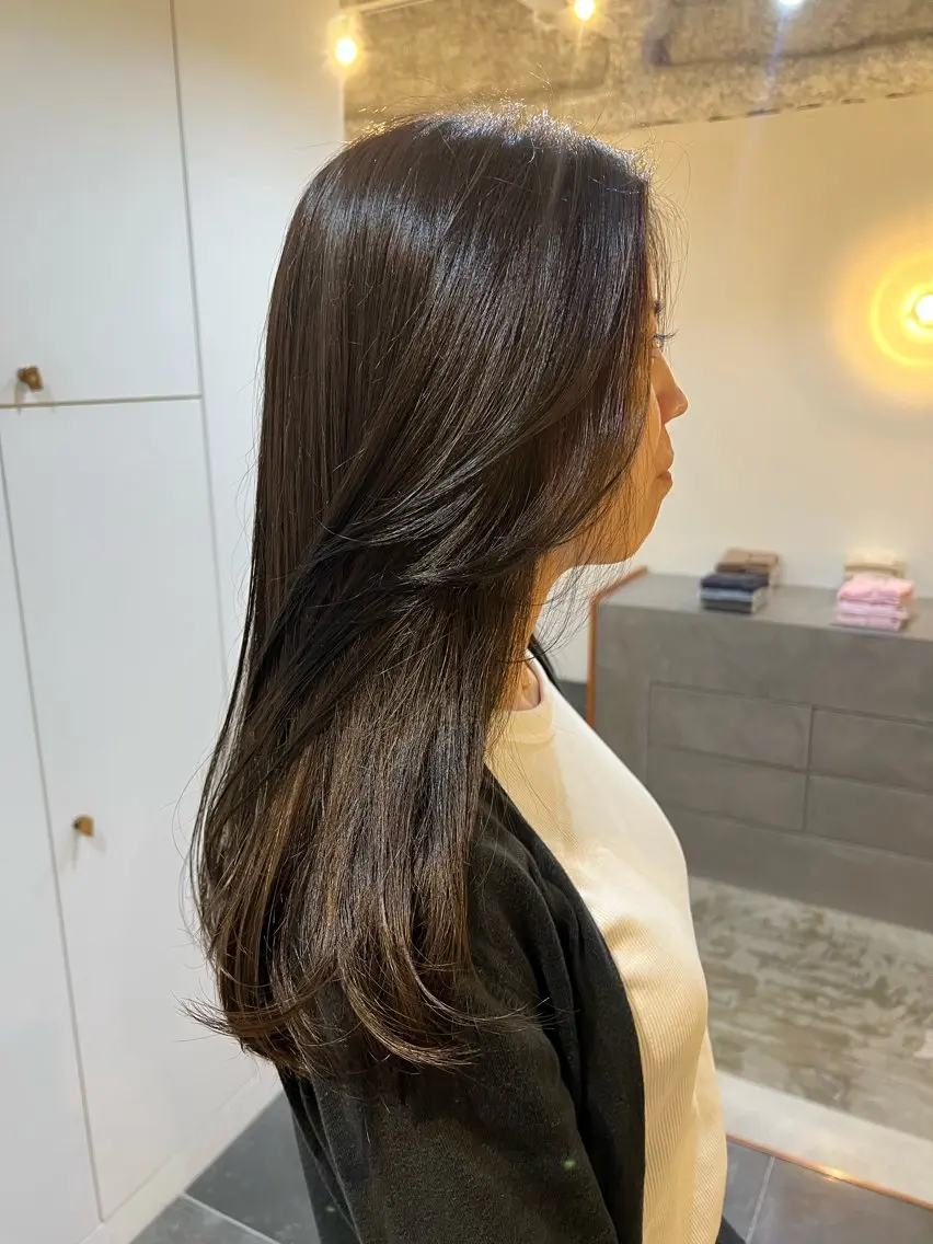 セミロング ヘアカラー 鈴木 三保のヘアスタイル