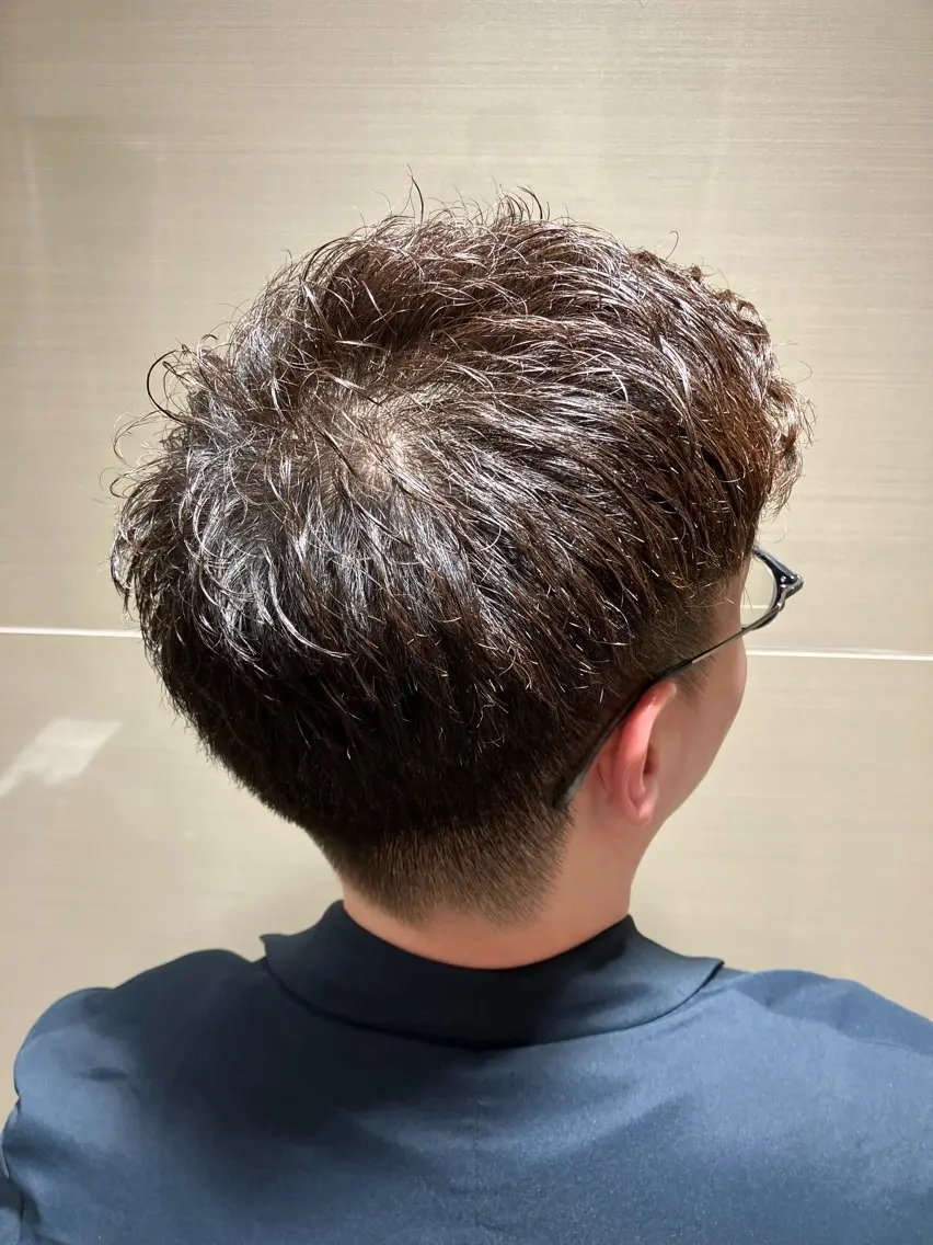 ショート メンズ SAKI SAKIのヘアスタイル