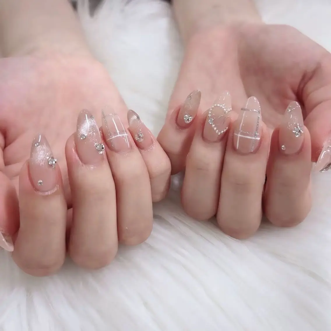 ネイル ハンドネイル Luna Gladeのネイルデザイン