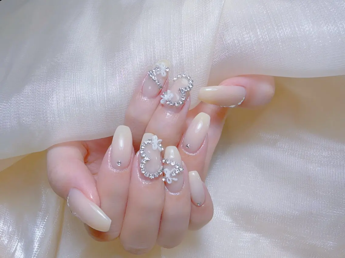 ネイル チークネイル 長さ出し フレンチネイル ジェルネイル 韓国ネイル ハンドネイル Lucky Nail Salonのネイルデザイン