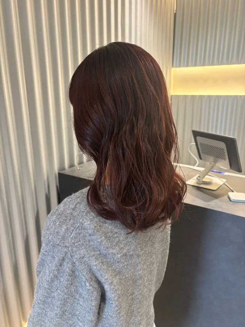 ミディアム カラー パーマ ヘアアレンジ ブリーチ ブラウンカラー ブリーチなしカラー ピンクカラー ピンクブラウン ヘアカラー トリートメント ヘッドスパ ヘアセット 押切 響　のヘアスタイル