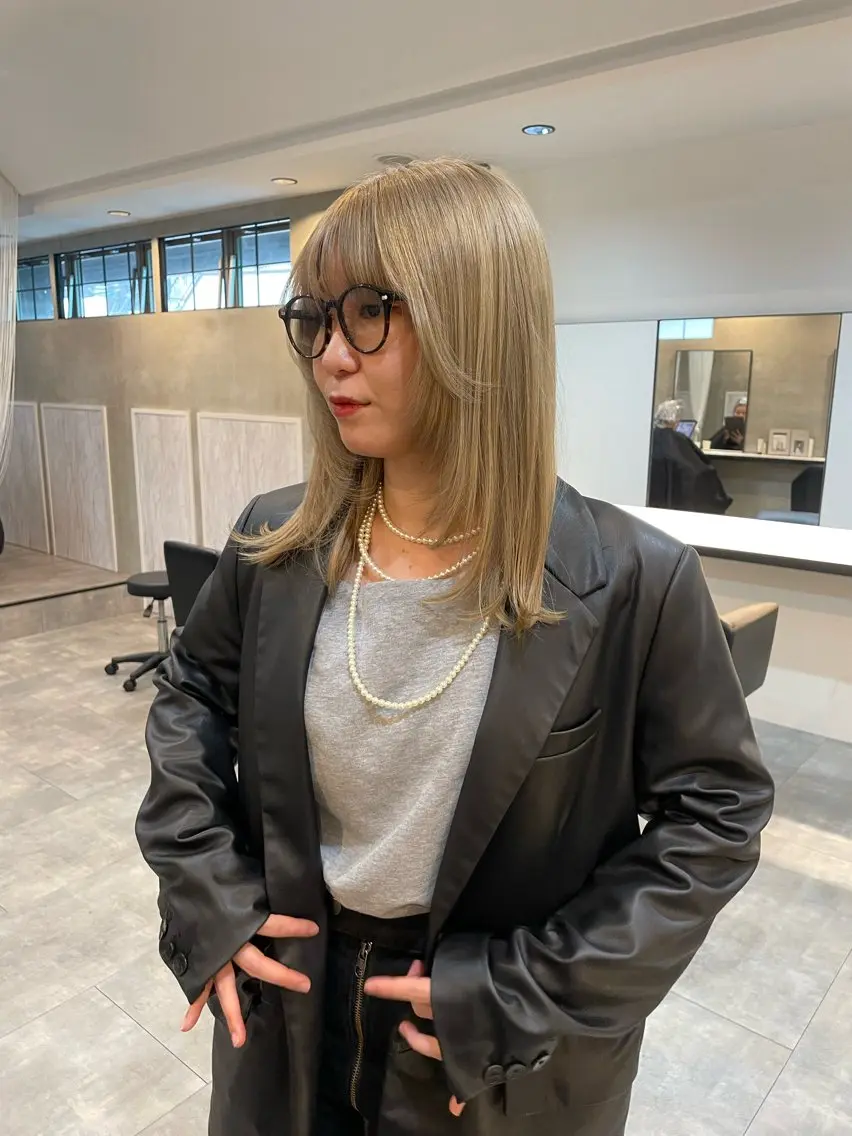 セミロング カラー 似合わせカット カット ヘアカラー トリートメント 渋谷 留菜のヘアスタイル