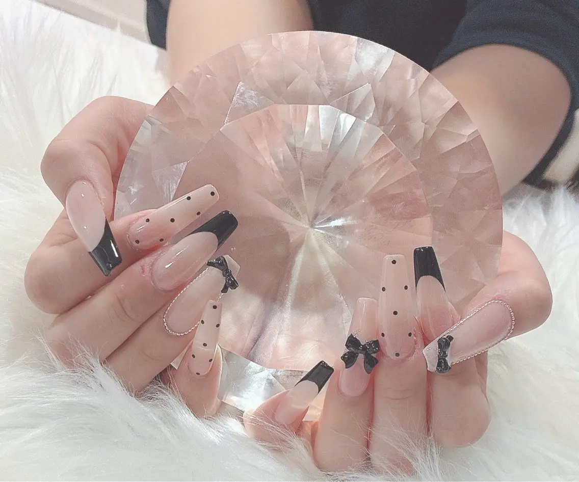 ネイル ハンドネイル LoaChaton kaeのネイルデザイン