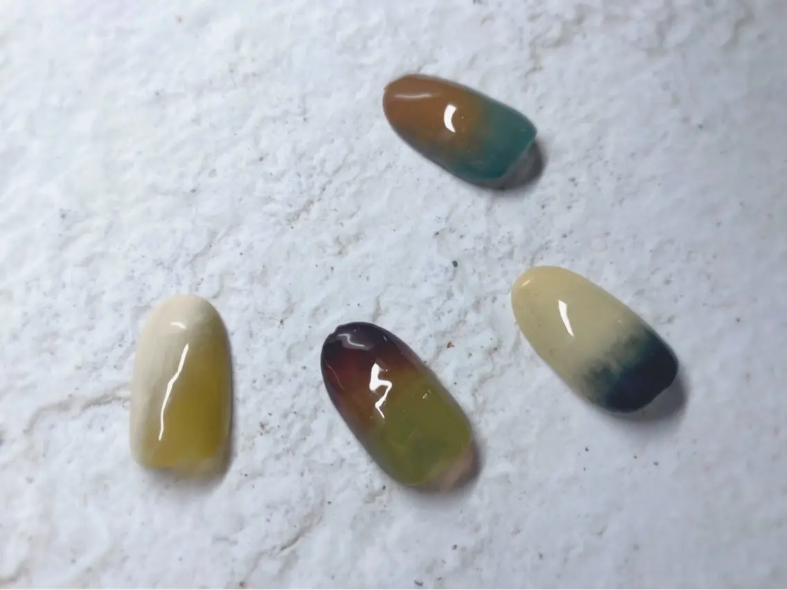 ネイル グラデーション ニュアンスネイル nailsalon Única　ウニカのネイルデザイン