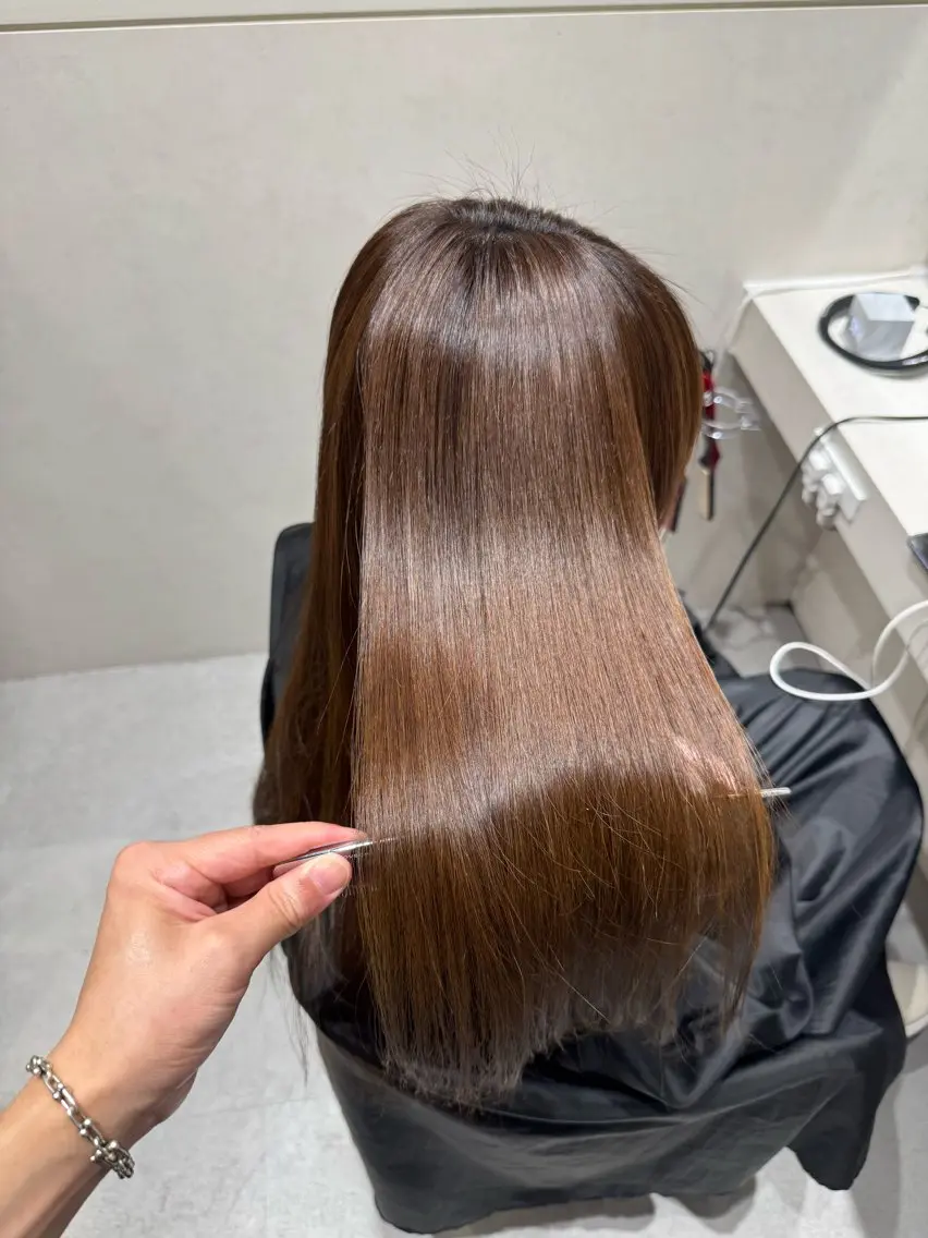 ロング 縮毛矯正 新宿/ブリーチ矯正 美髪ストレートのヘアスタイル