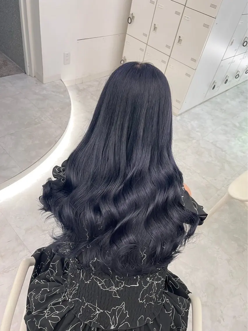 ロング カラー ヘアカラー 佐藤 笑瑠のヘアスタイル