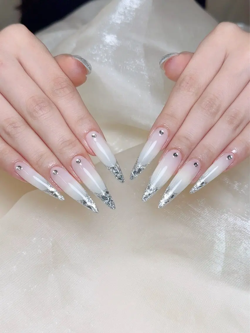 ネイル ハンドネイル ENsalon akiのネイルデザイン
