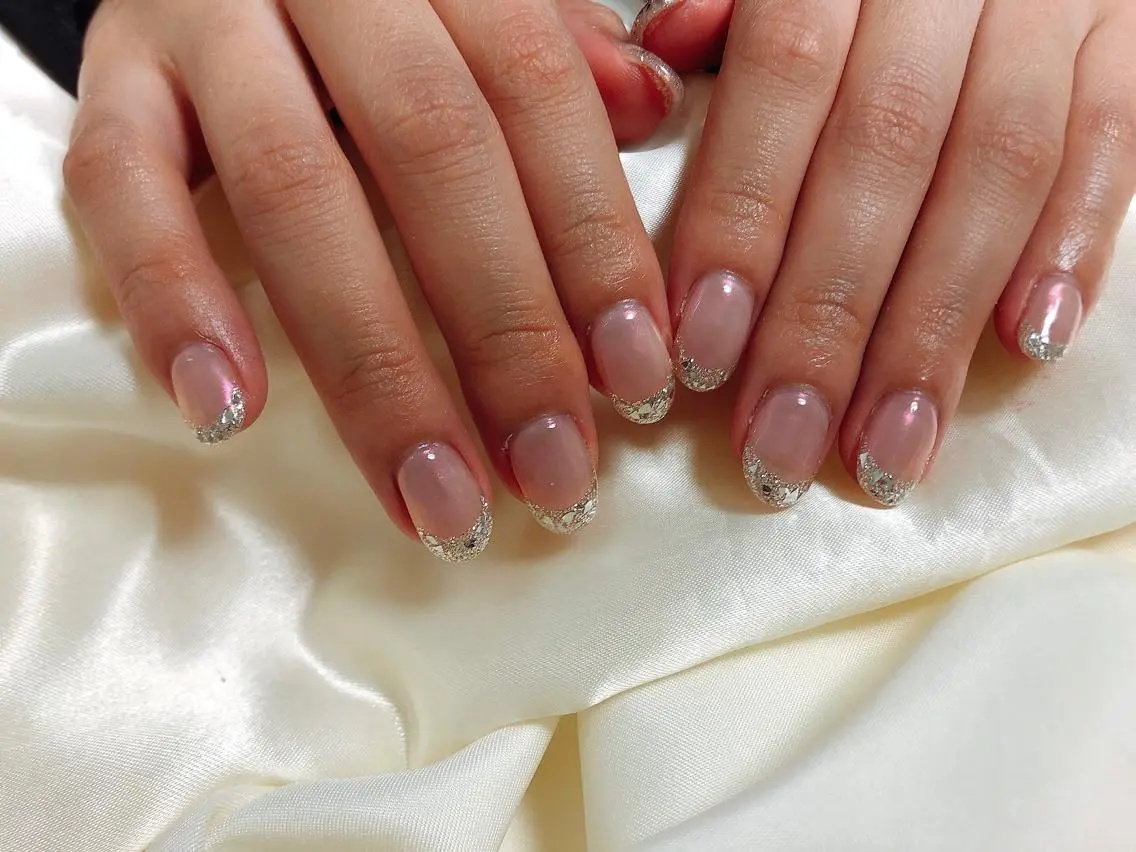 ネイル フレンチネイル ガラスフレンチ キラキラネイル kiki nail &brow二子玉川のネイルデザイン