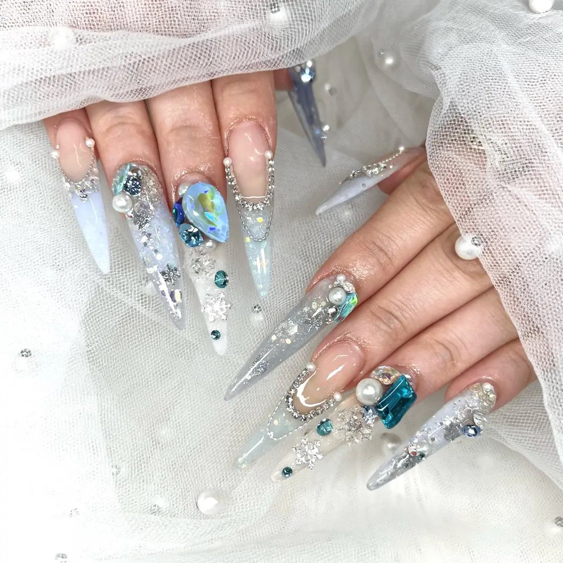 ネイル ハンドネイル LUCAS 千葉 AOI💅🏾💕のネイルデザイン