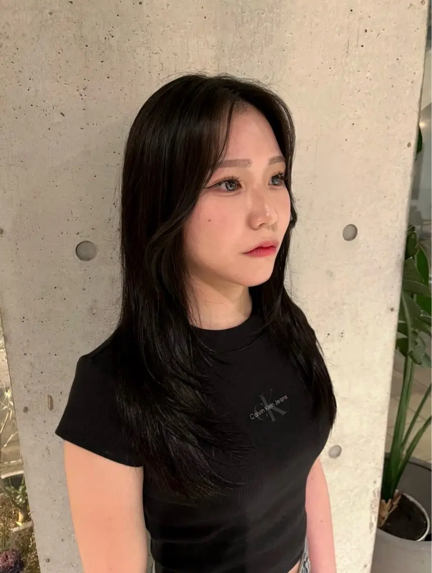 ロング レイヤーカット 菅野 紗弥のヘアスタイル