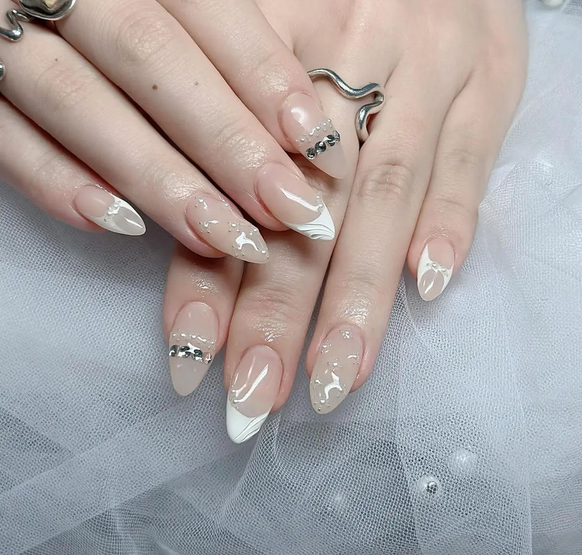 ネイル フレンチネイル ジェルネイル ハロウィン 韓国ネイル マグネットネイル ハンドネイル H.baby Nail Salonのネイルデザイン