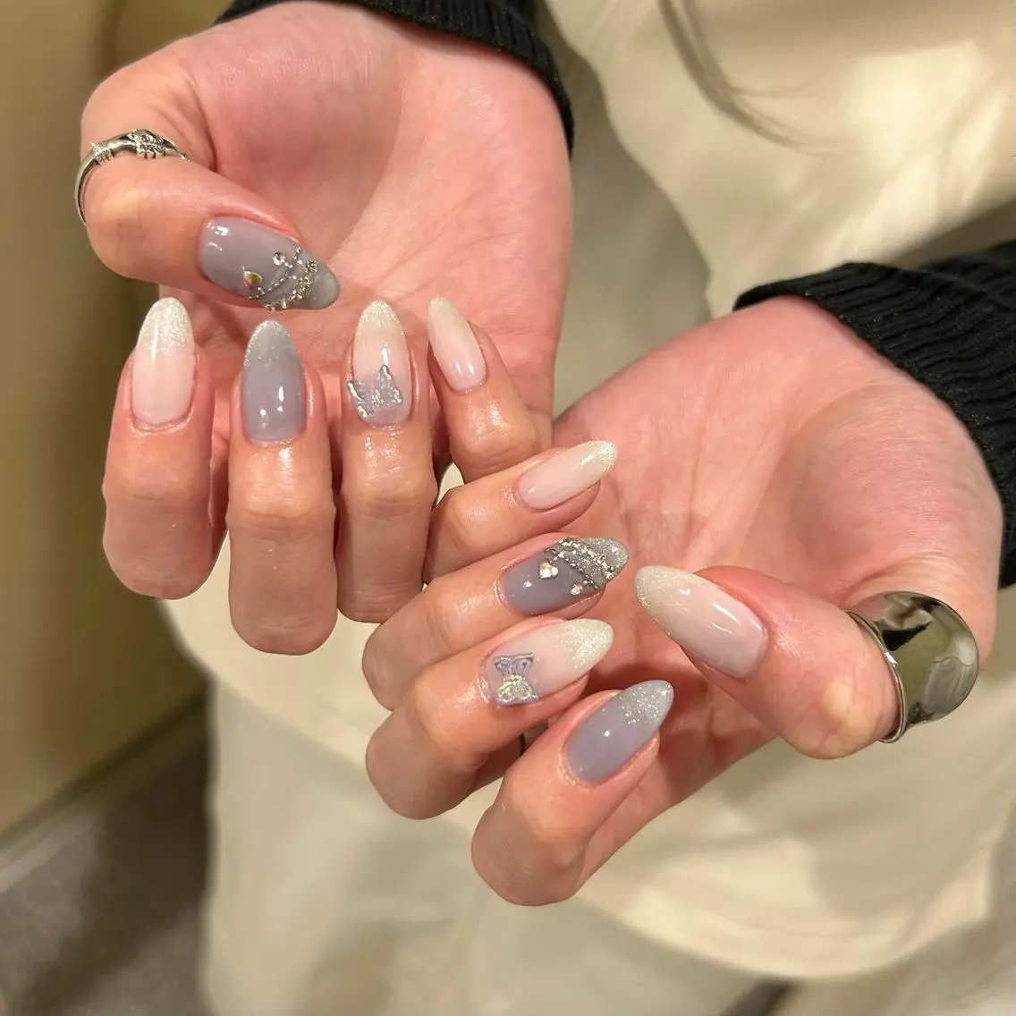 ネイル ハンドネイル プライベートサロン⠀ loggy.のネイルデザイン