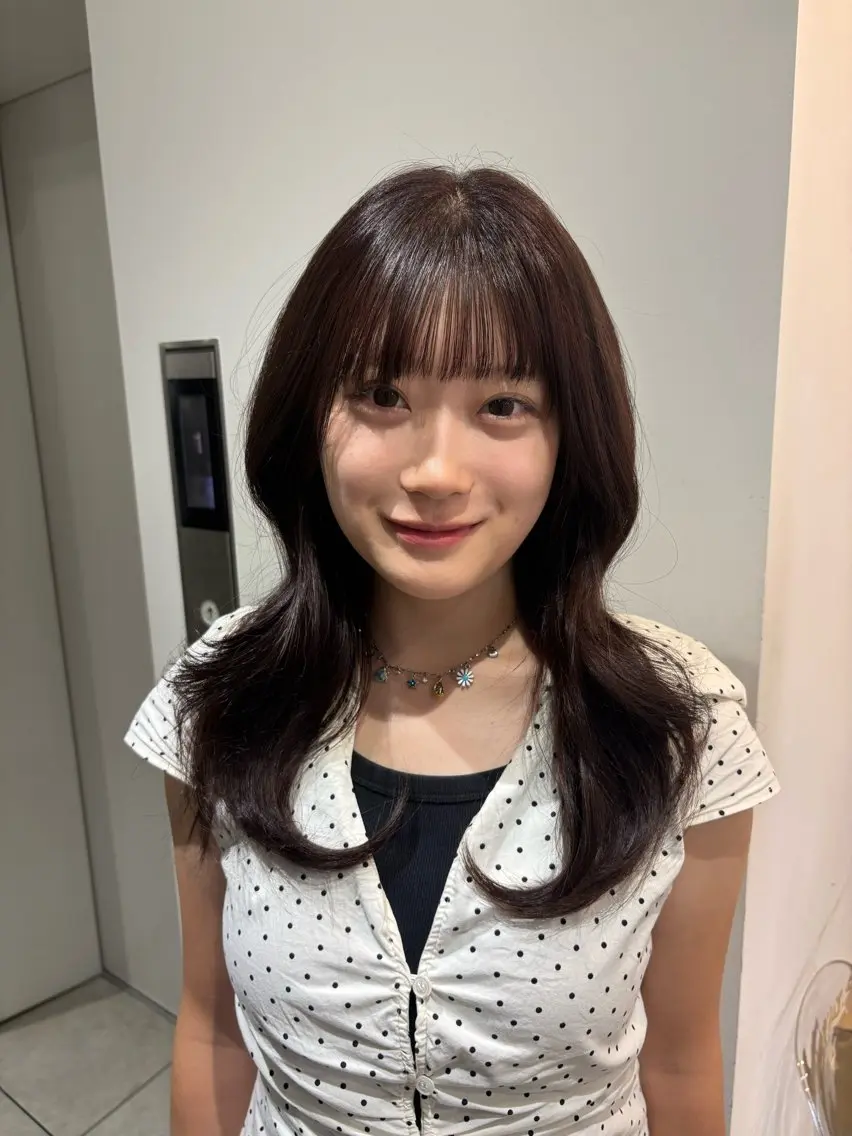 セミロング カラー core梅田 桜子のヘアスタイル