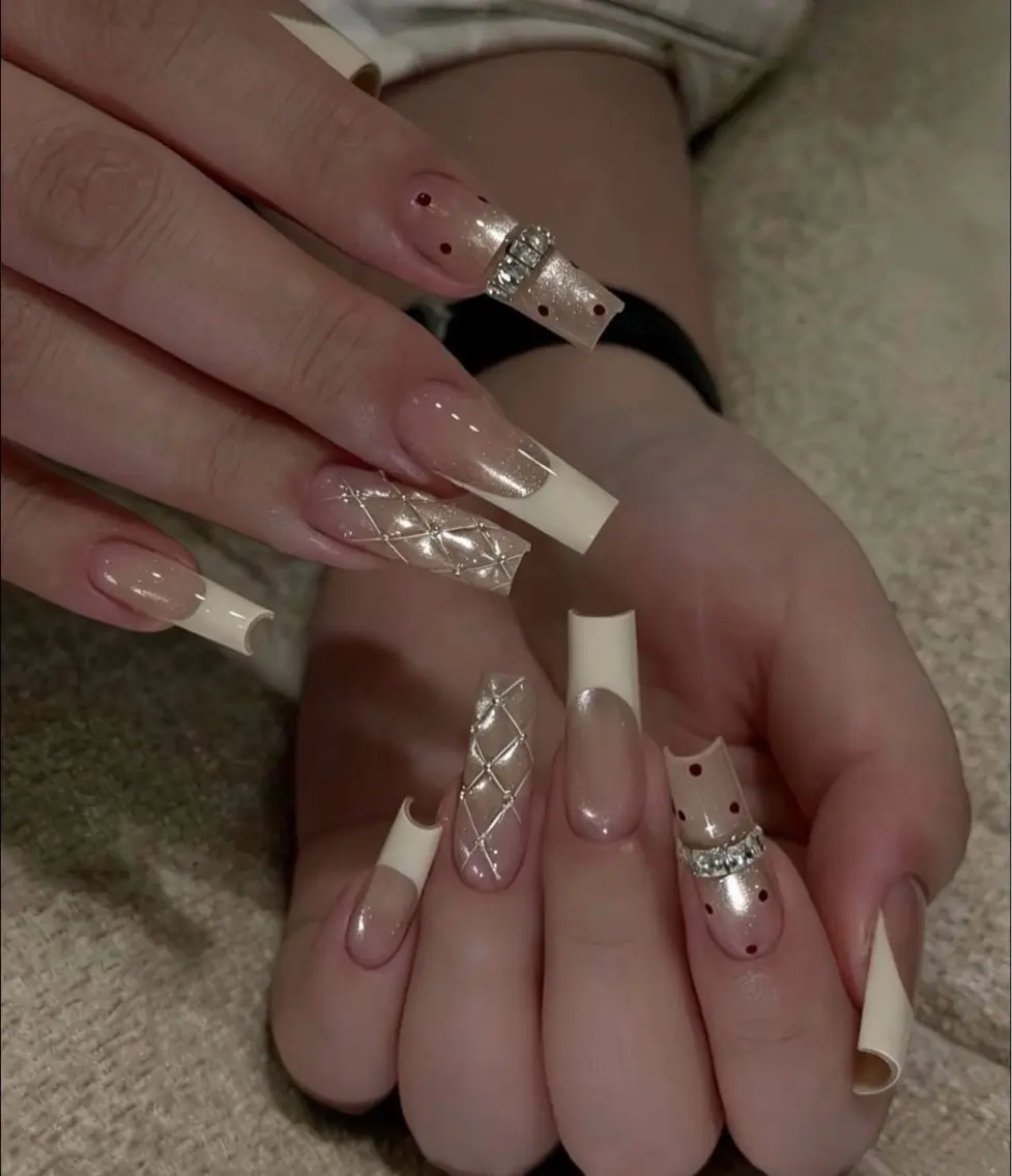 ネイル ジェルネイル マグネットネイル YUKI NAILのネイルデザイン