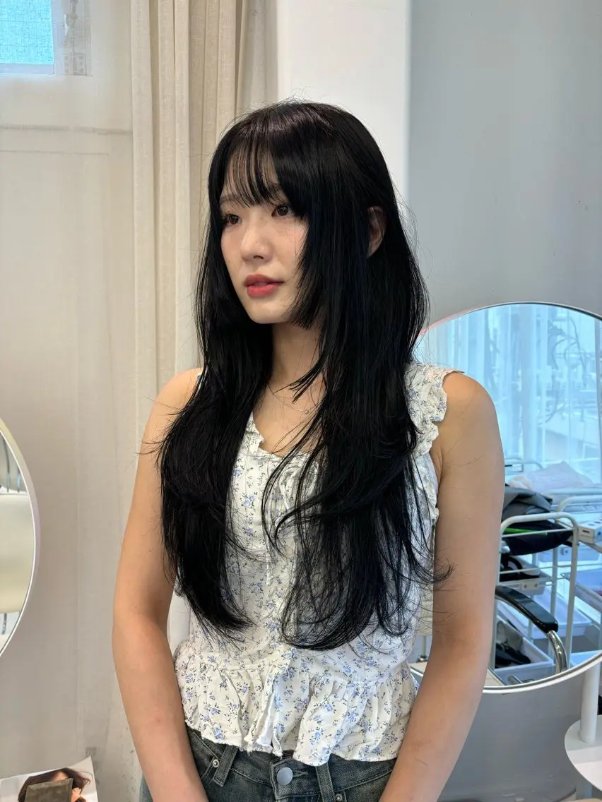 ロング カラー 姫カット レイヤーカット カット ヘアカラー トリートメント レイヤーカット🎀 kanaのヘアスタイル