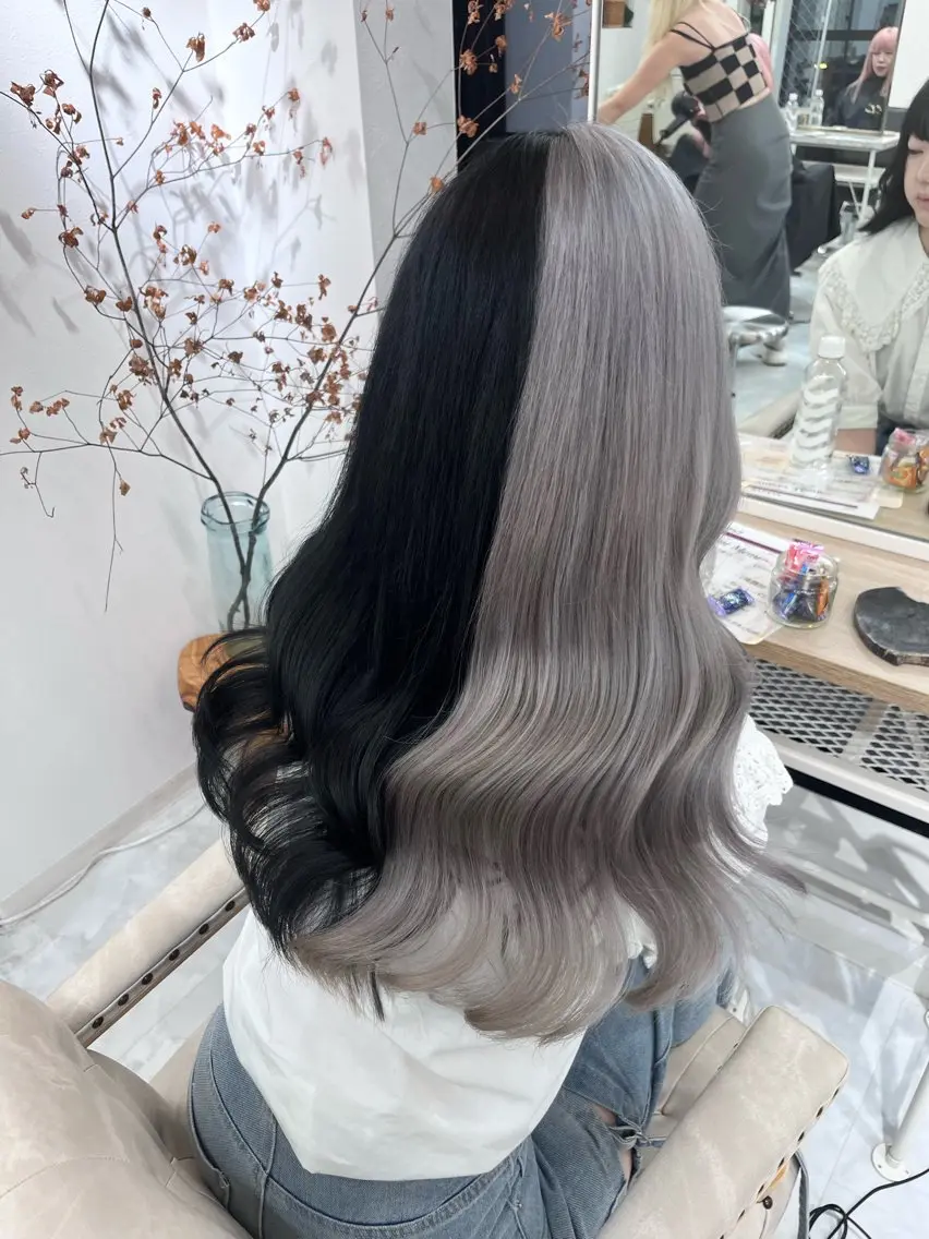 ロング カラー カット ヘアカラー トリートメント ヘアセット 𝐠𝐢𝐫𝐥𝐲 𝐦𝐨𝐝𝐞🖤のヘアスタイル