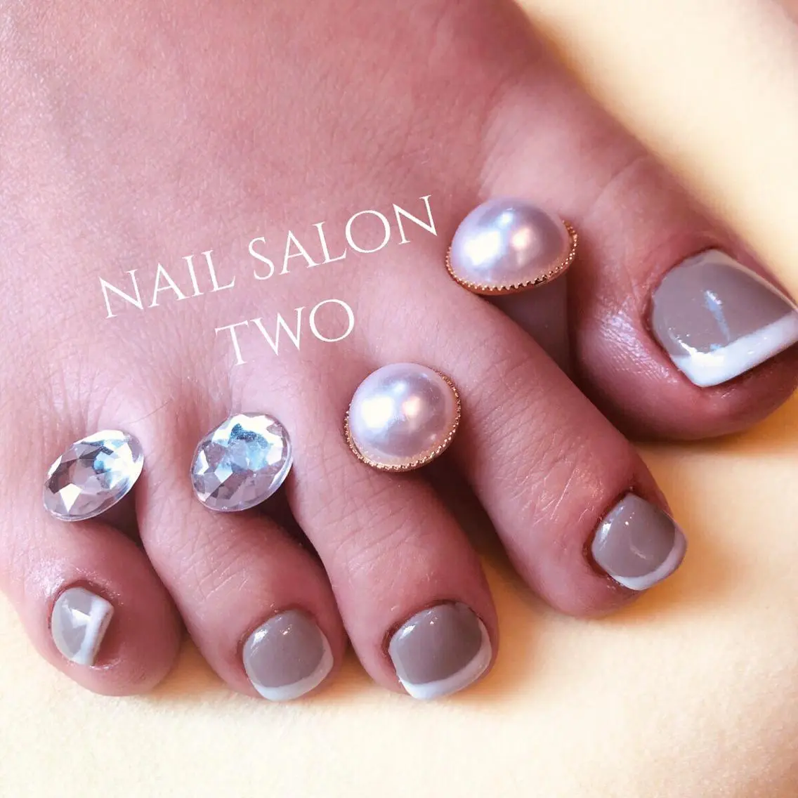 ネイル フレンチネイル フットネイル two nailのネイルデザイン