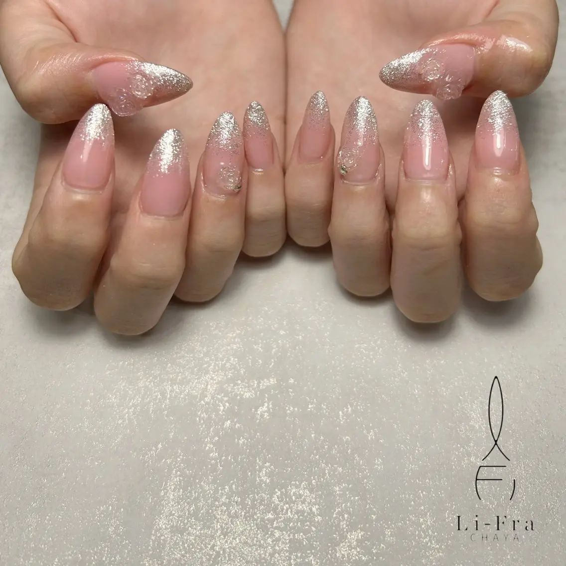 ネイル ハンドネイル lifra MANAKAのネイルデザイン