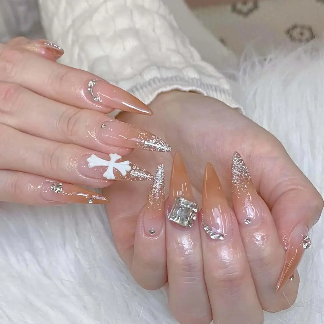 ネイル Anh ゴテゴテネイルのネイルデザイン