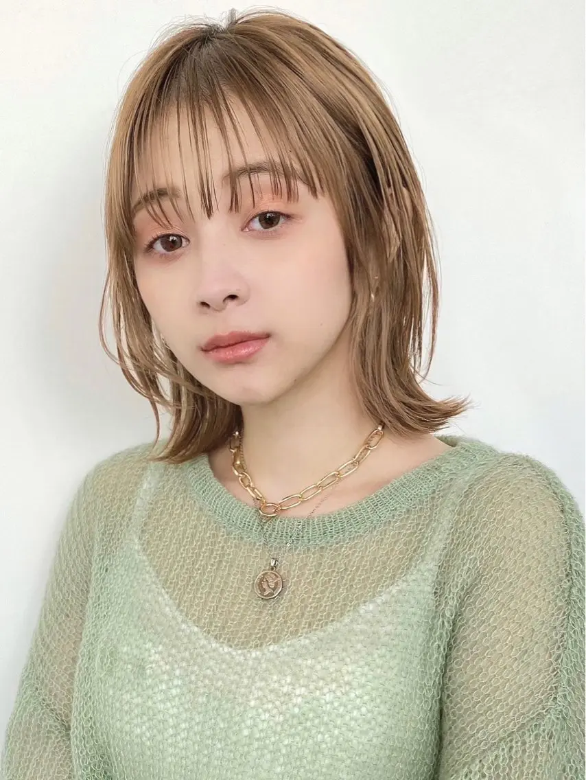 ショート ボブレイヤー ボブ レイヤーカット 外ハネヘア メンズ特化 刈り上げない/金井のヘアスタイル