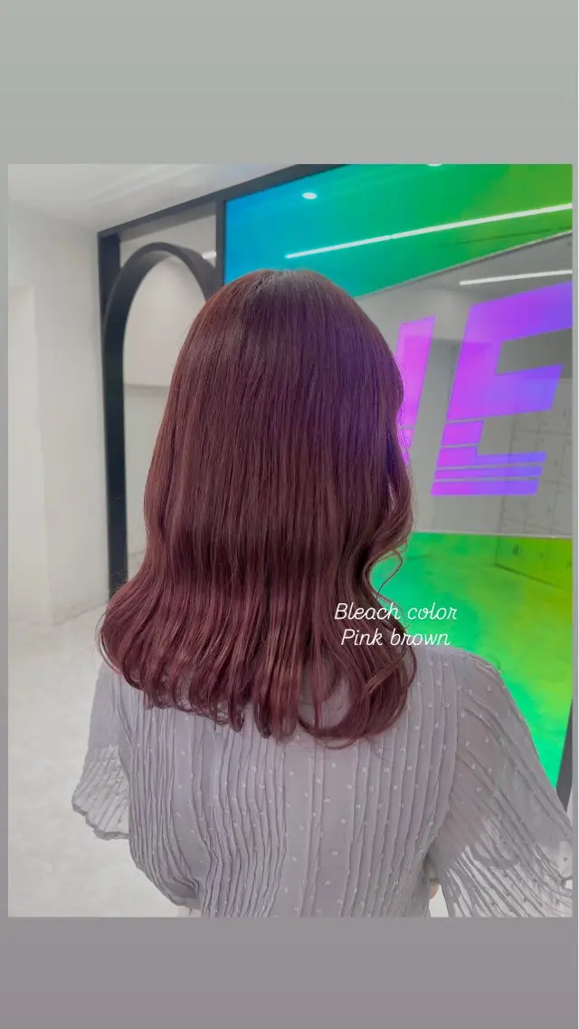 ミディアム カラー ヘアカラー 🤍💕ブリーチカラ ーAyaka💕🤍のヘアスタイル
