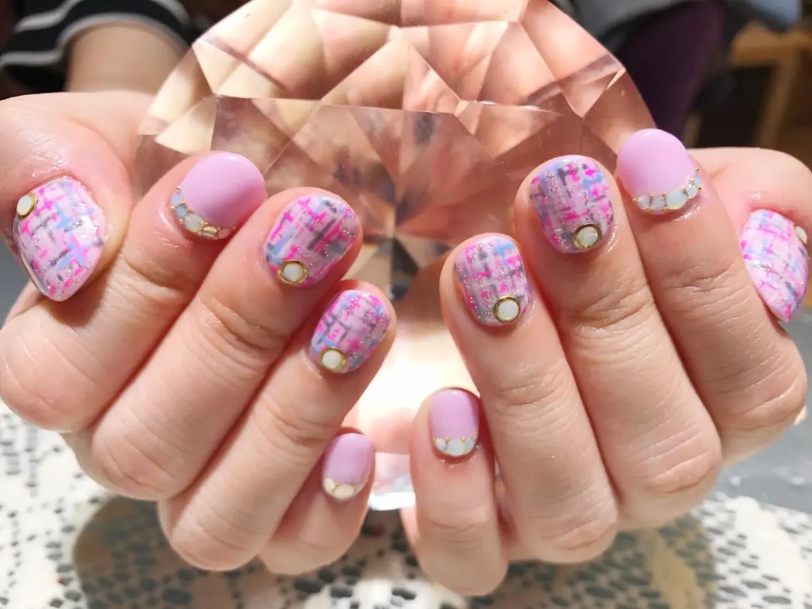 ネイル アートネイル ストーンネイル ツイードネイル YUN 💅のネイルデザイン