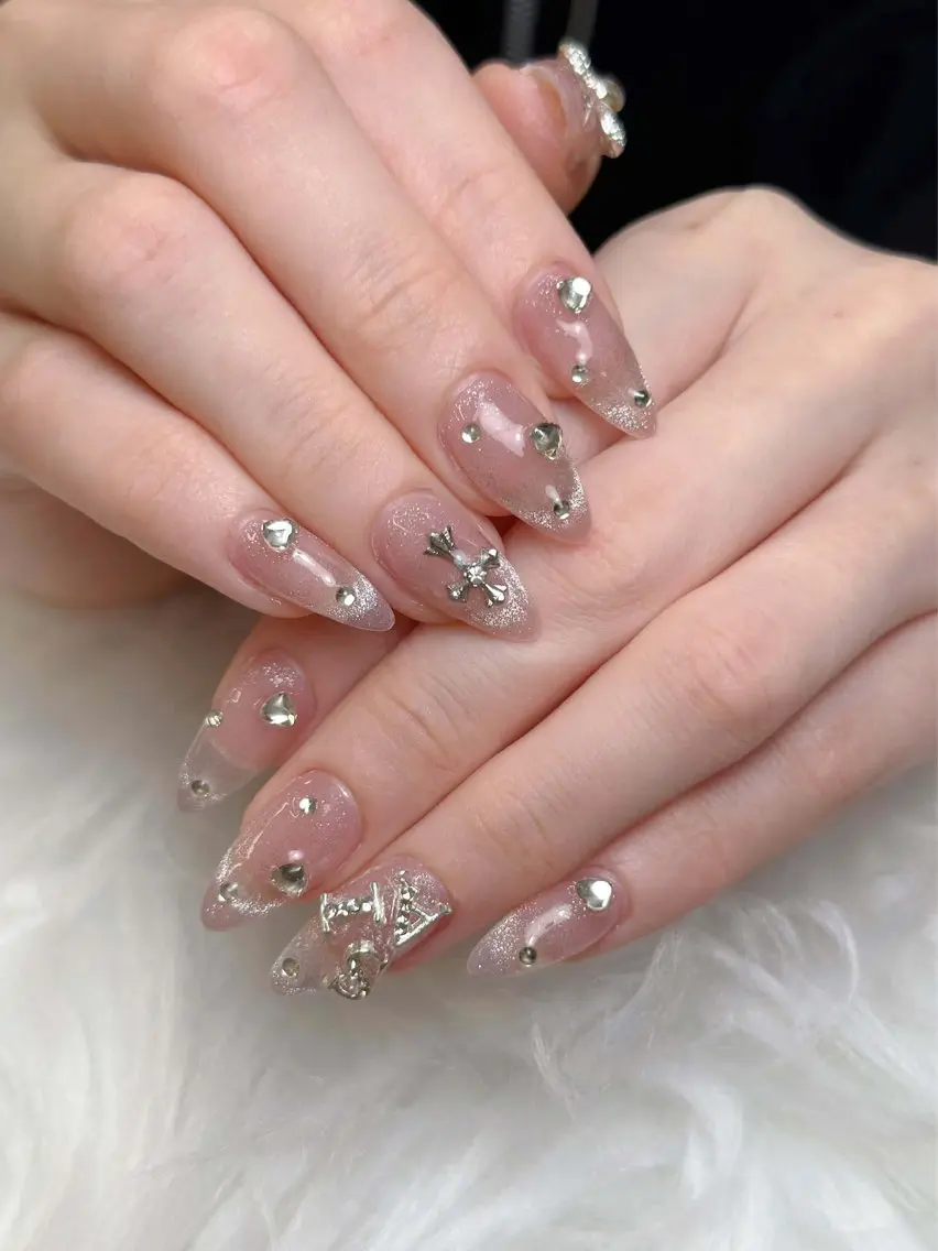 ネイル フレンチネイル ジェルネイル ガーリー 韓国ネイル ロングネイル ハンドネイル NieNail Nezukoのネイルデザイン