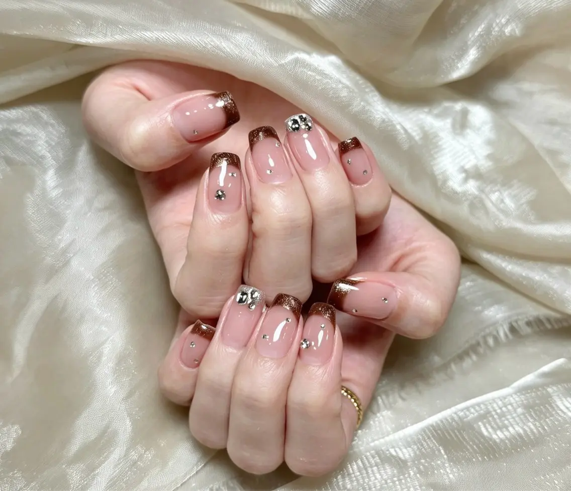 ネイル チークネイル 長さ出し フレンチネイル ジェルネイル 韓国ネイル ハンドネイル Lucky Nail Salon❶のネイルデザイン