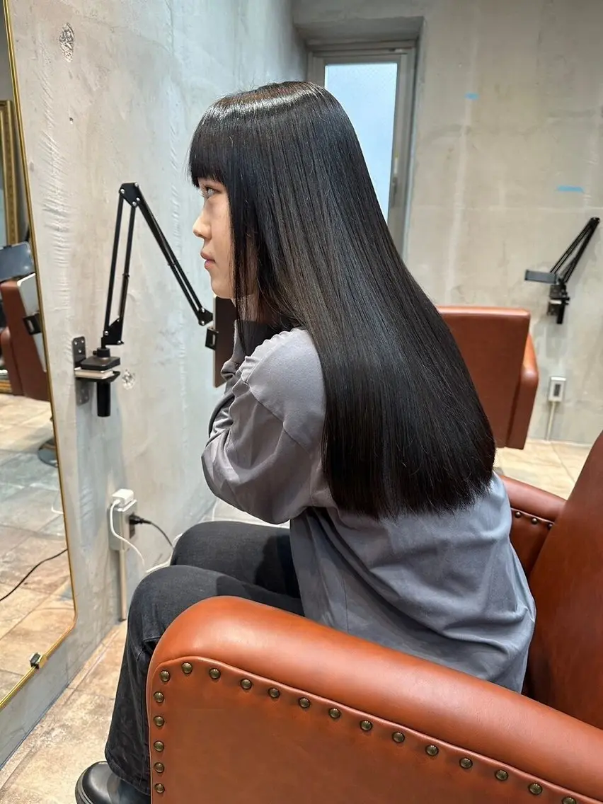 セミロング パーマ 村上|髪質改善 プロデュースのヘアスタイル