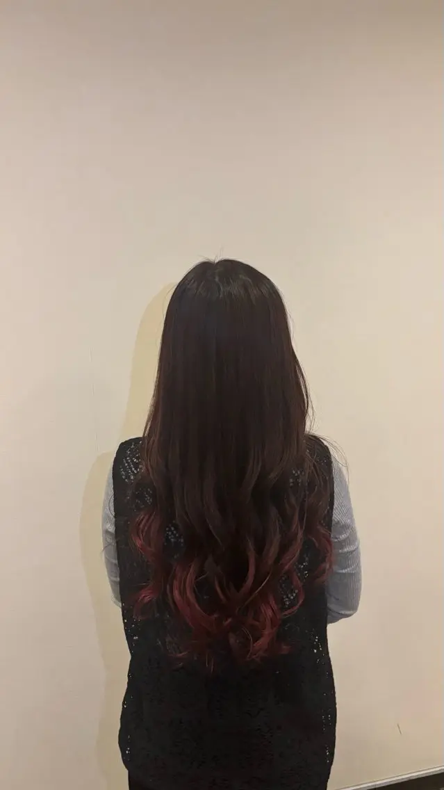 カラー ヒロセ ノゾミのヘアスタイル