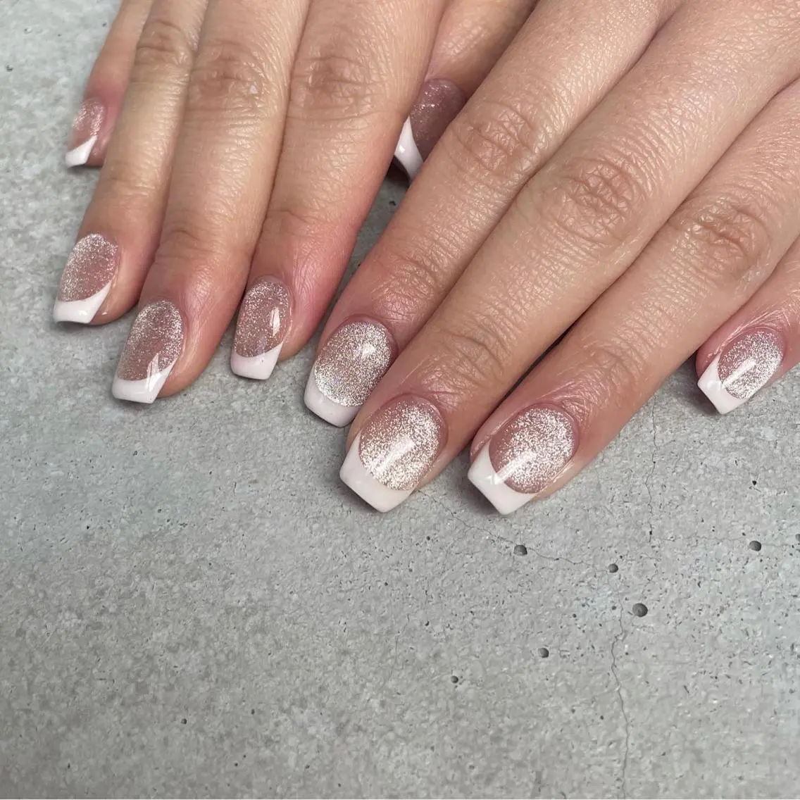ネイル カジュアル フレンチネイル マグネットネイル ニュアンスネイル オフィスネイル ハンドネイル ハンドケア lylynail YUUKAのネイルデザイン