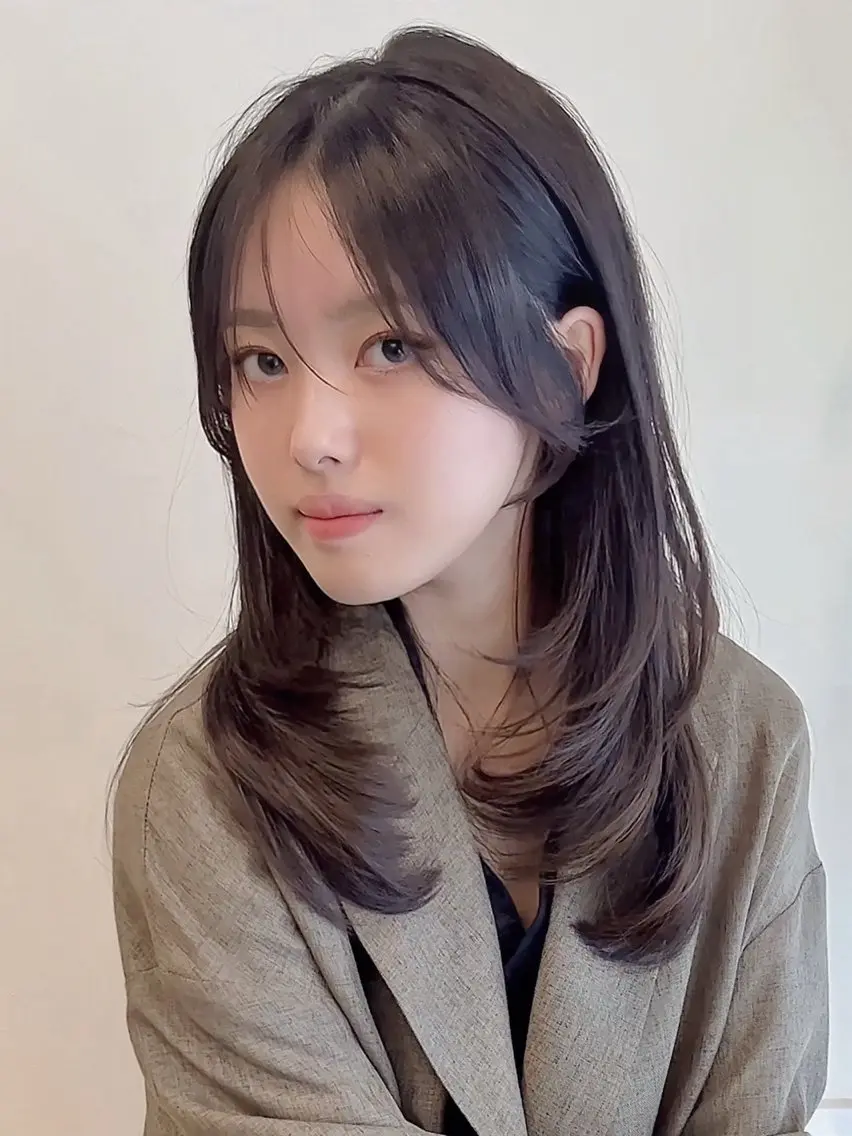 ミディアム カット 大西 れいやのヘアスタイル