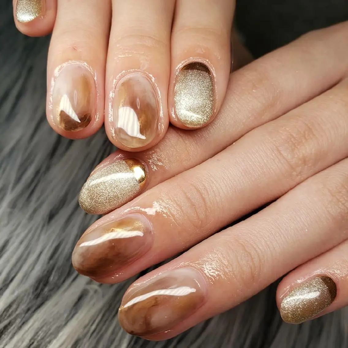 ネイル ブラウン ゴールド マグネットネイル ミラーネイル ニュアンスネイル Nail salon Coco【溝の口駅】のネイルデザイン