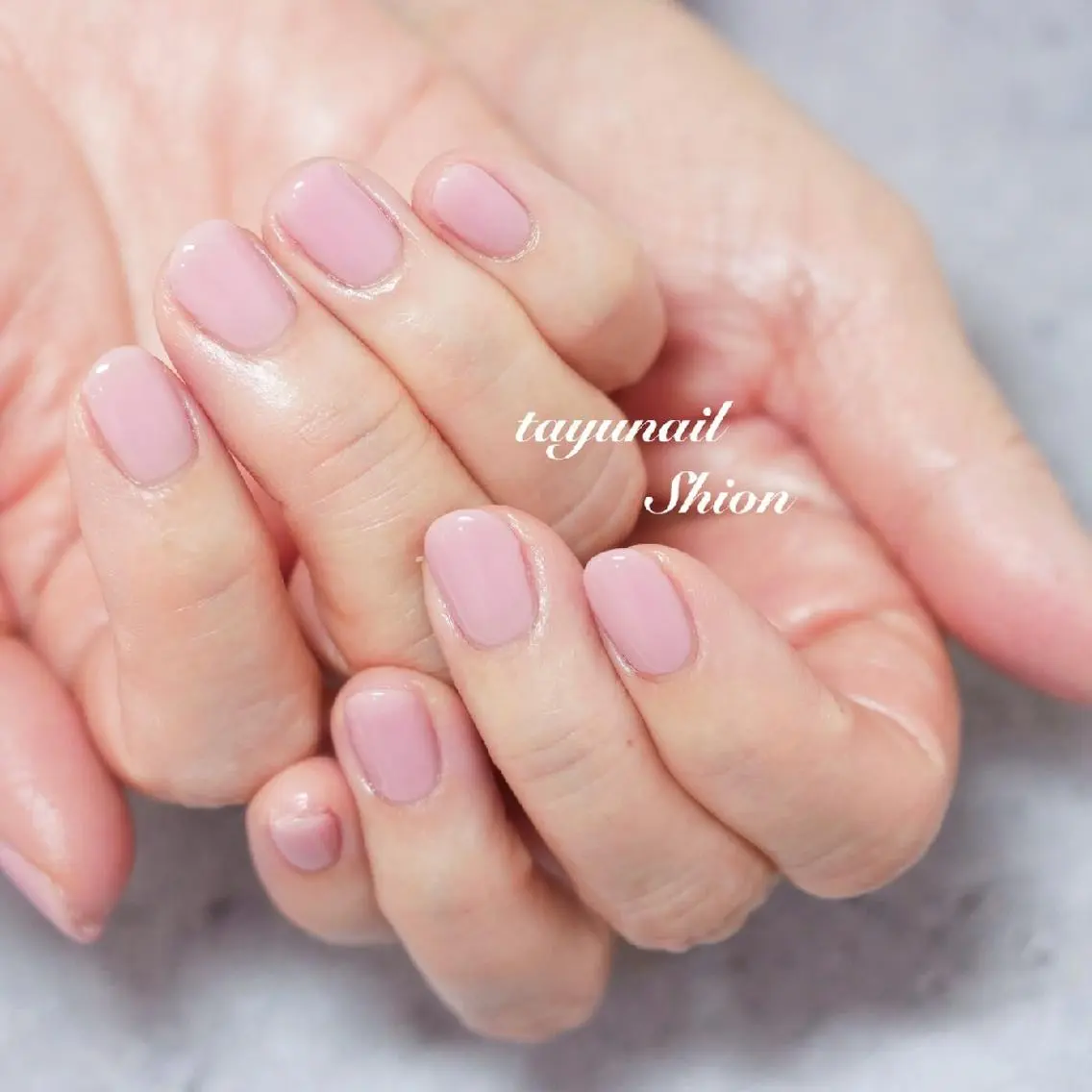 ネイル ブルー ジェルネイル ワンカラーネイル パラジェル 夏ネイル ネイルサロン 【たゆnail】のネイルデザイン
