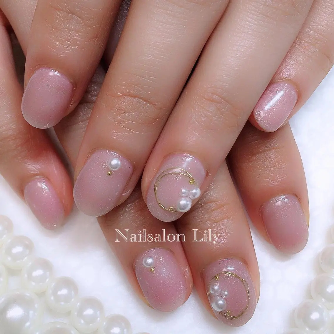 ネイル アートネイル キラキラネイル Lily*nail 🌻Mii🌻のネイルデザイン