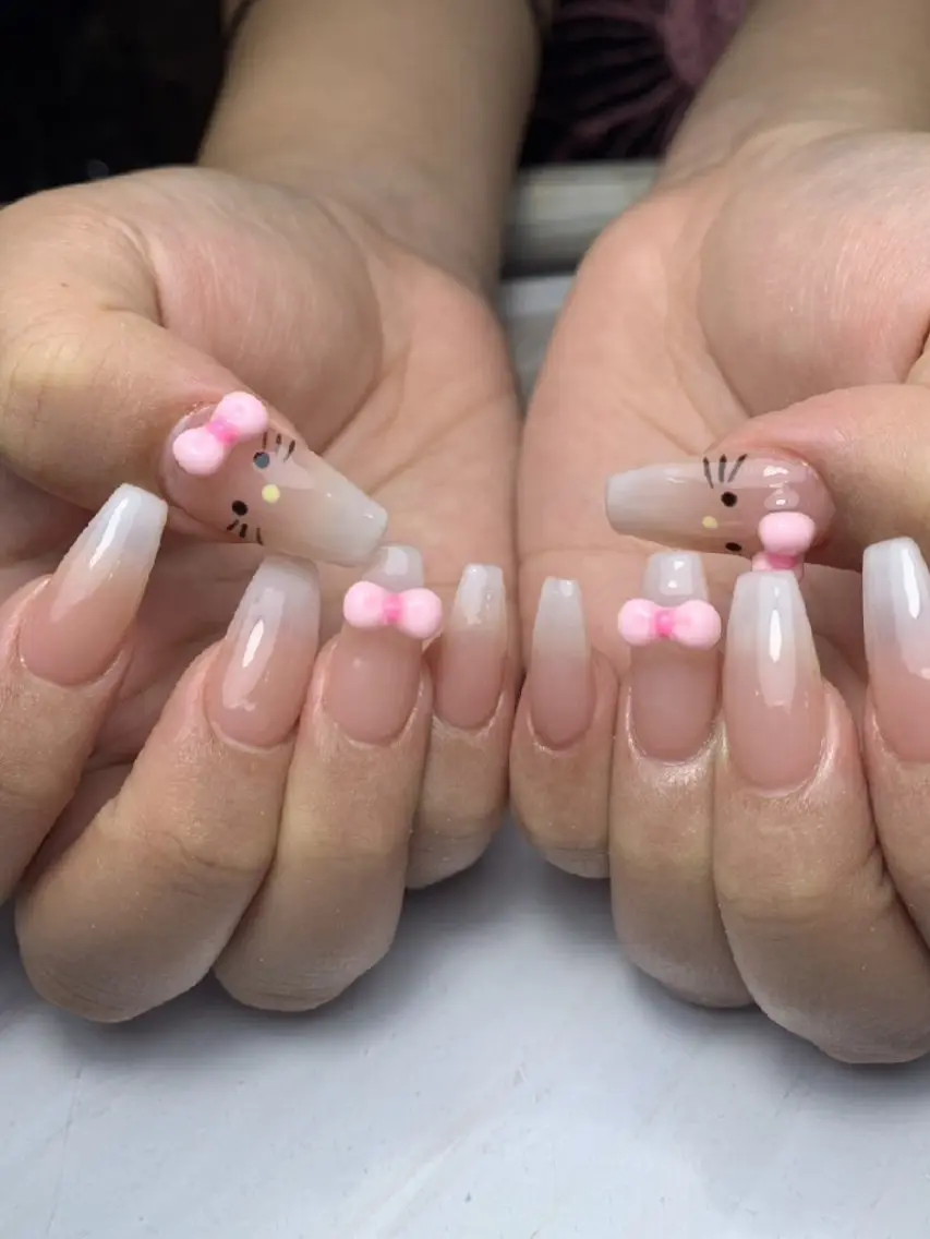ネイル 氷ネイル・うるうるネイル マットネイル ニュアンスネイル リボン 夏ネイル ハンドネイル rina nailのネイルデザイン