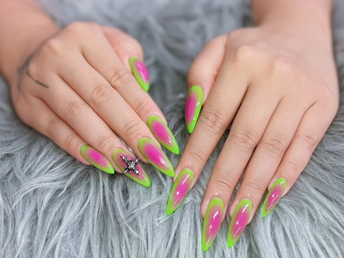 ネイル lucky nail 歌舞伎町のネイルデザイン
