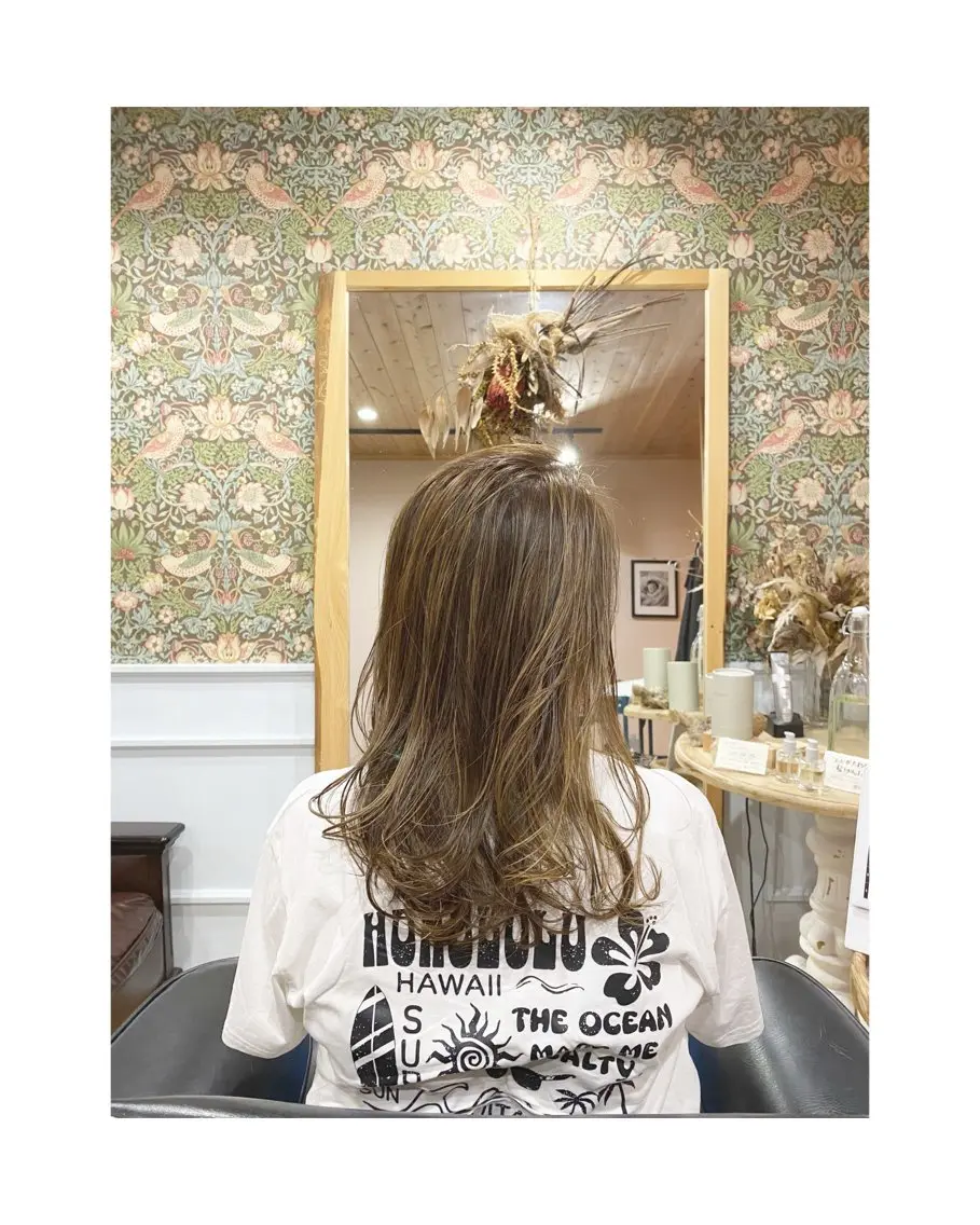 ミディアム カラー Asuka Mabuchiのヘアスタイル
