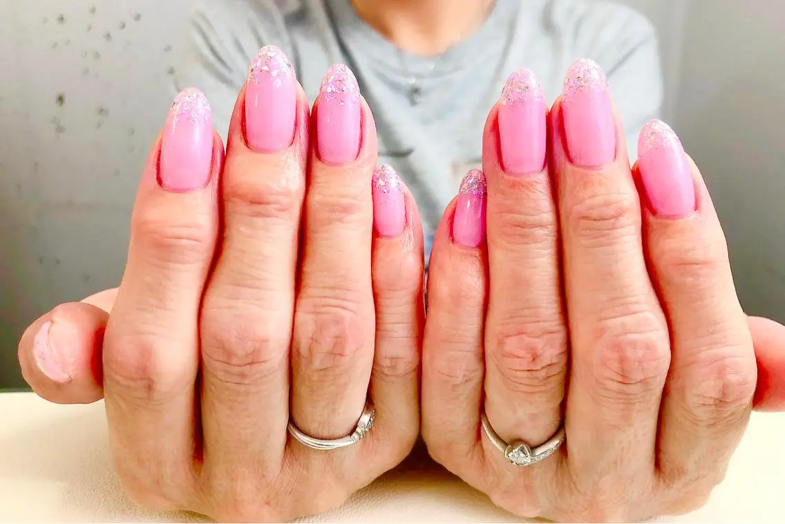 ネイル ラメ(グリッター) ホワイトニング🦷 ネイル💅LEAのその他イメージ