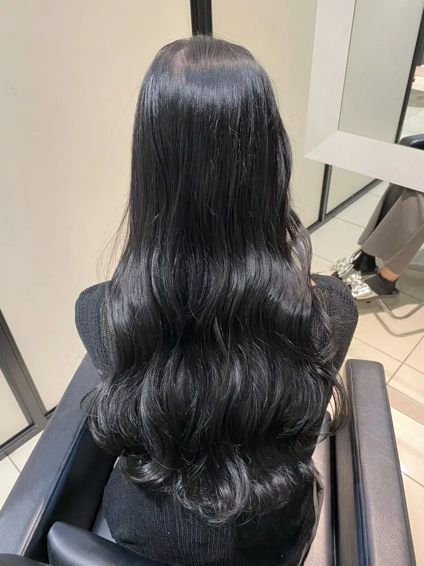 ロング カラー 黒髪 ブルーカラー ブルーブラック カット ヘアカラー トリートメント グレージュ/レイヤー /韓国ヘア/RISAのヘアスタイル