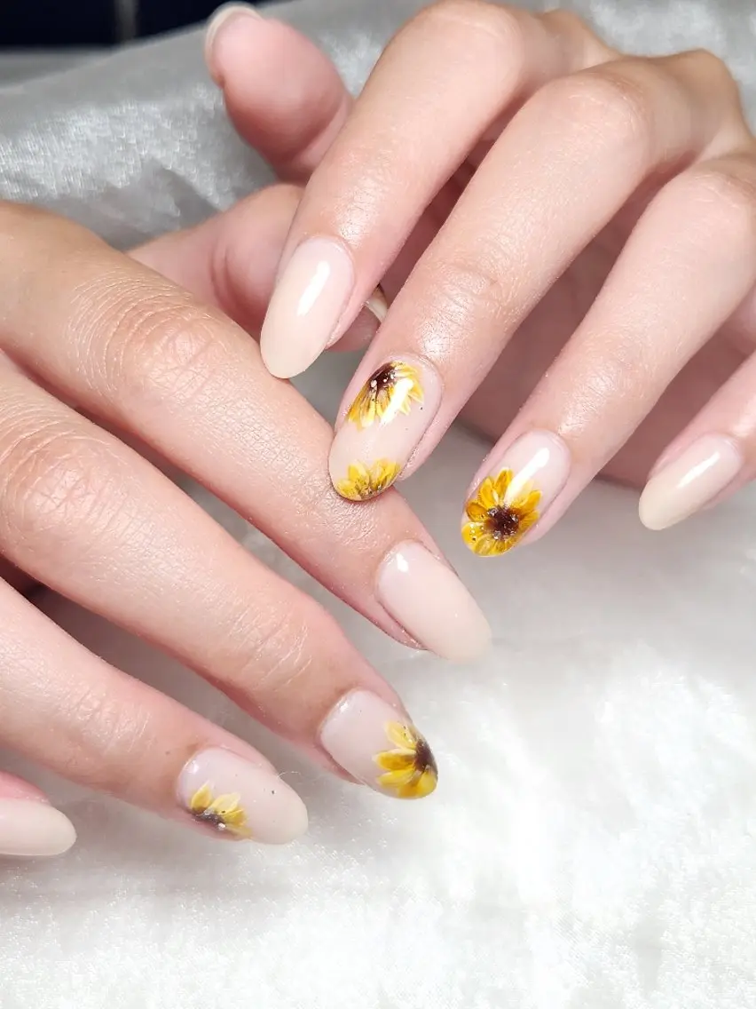 ネイル Nailroom3 古屋のネイルデザイン